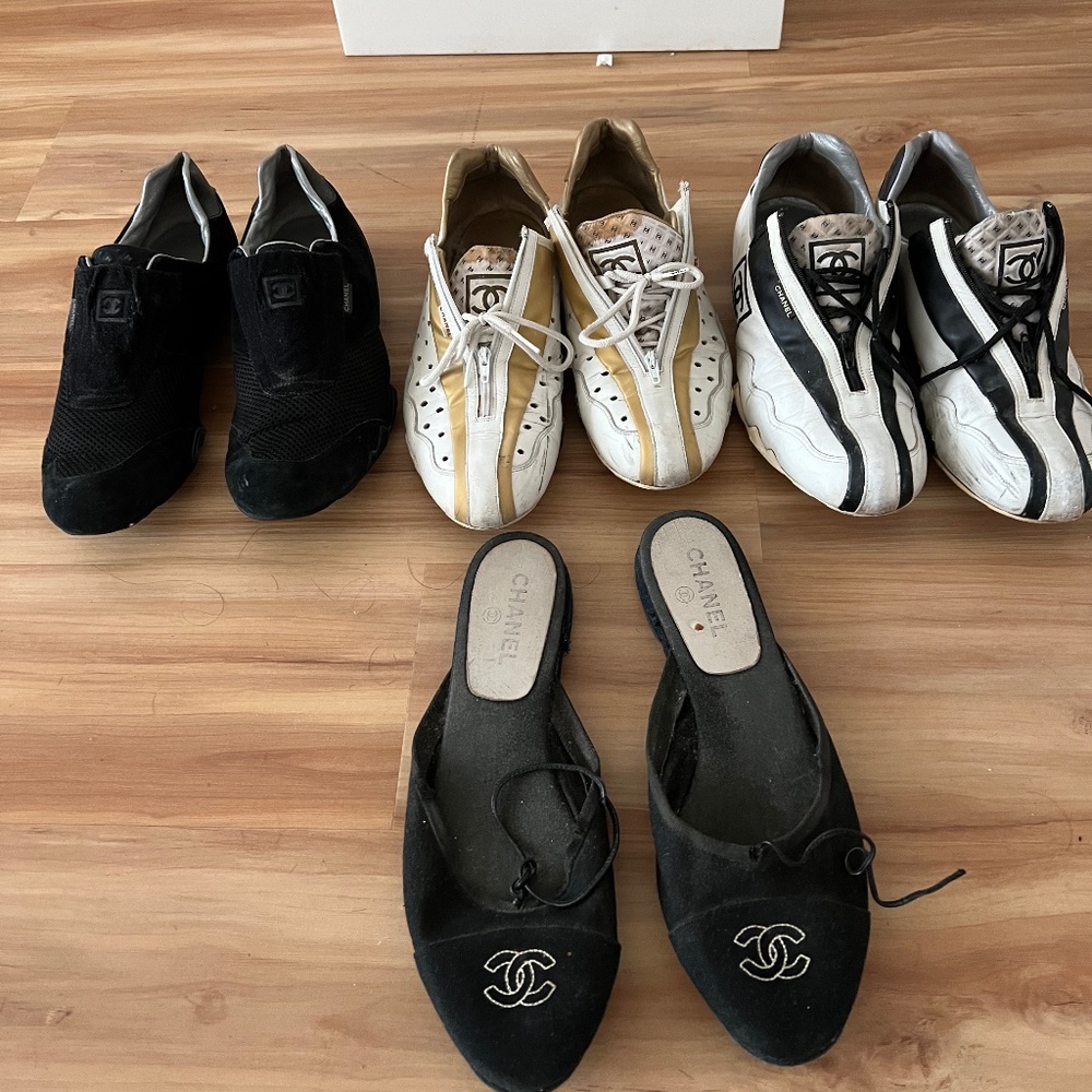 4 pair Chanel sneakers size 38.5, 39, 40
